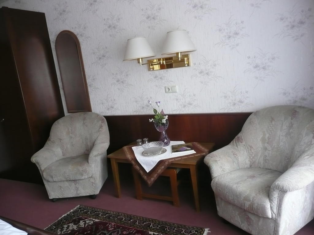 Hotel Olympia Bad Orb Værelse billede